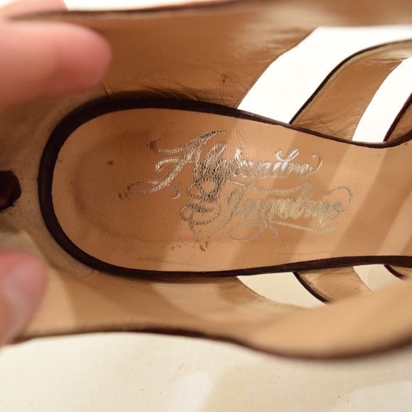 ❌SOLD❌Alejandro Ingelmo Suede Leather Cut-Out Pumps - Picture 6 of 8